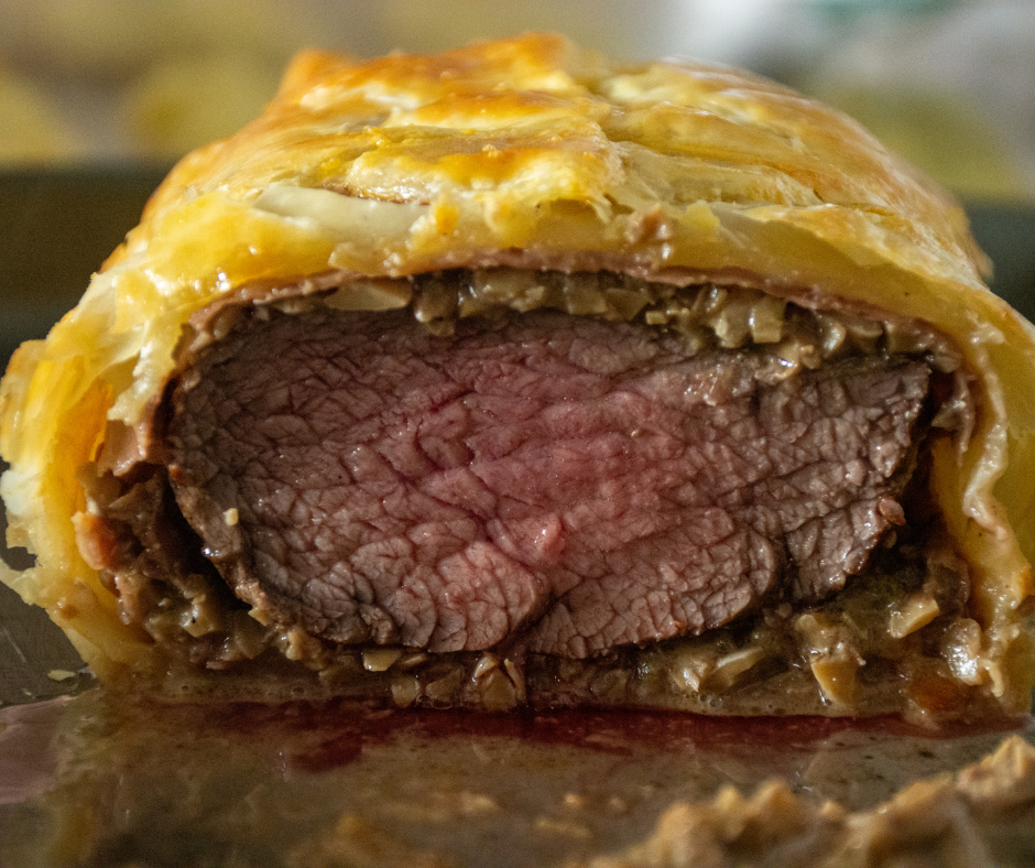Filet mignon en croûte et légumes rôtis
